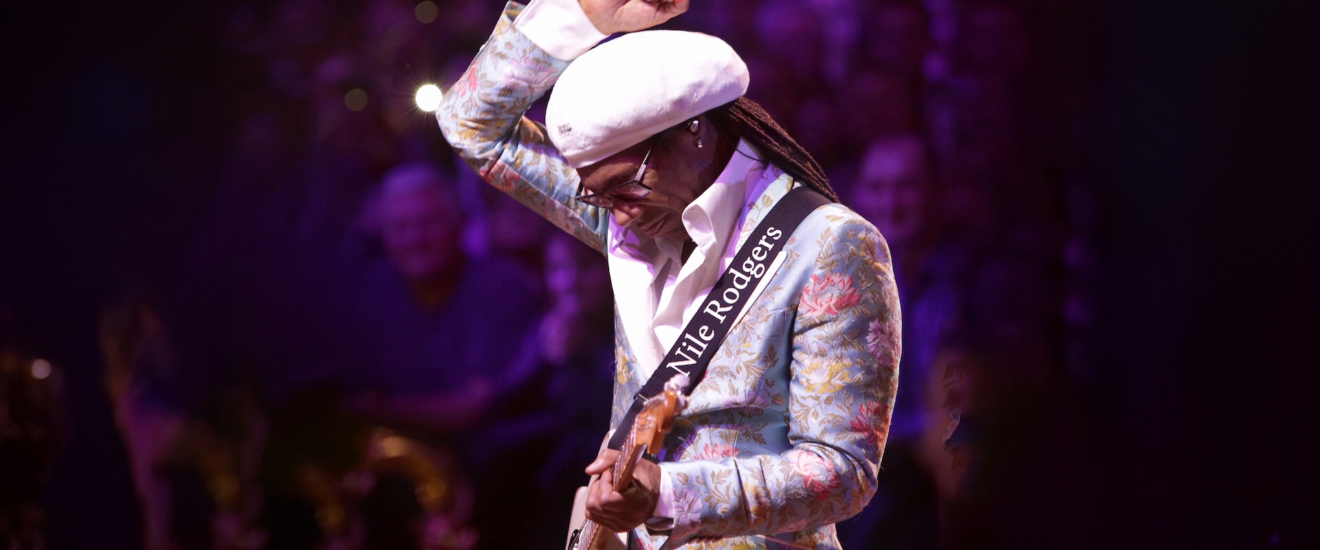 Nile Rodgers & Chic - Forest Live